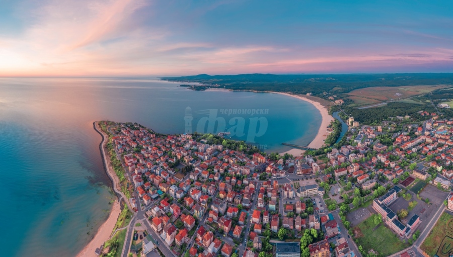 Кметът Германов смята, че българите, почиващи в Приморско, ще са по-малко това лято 